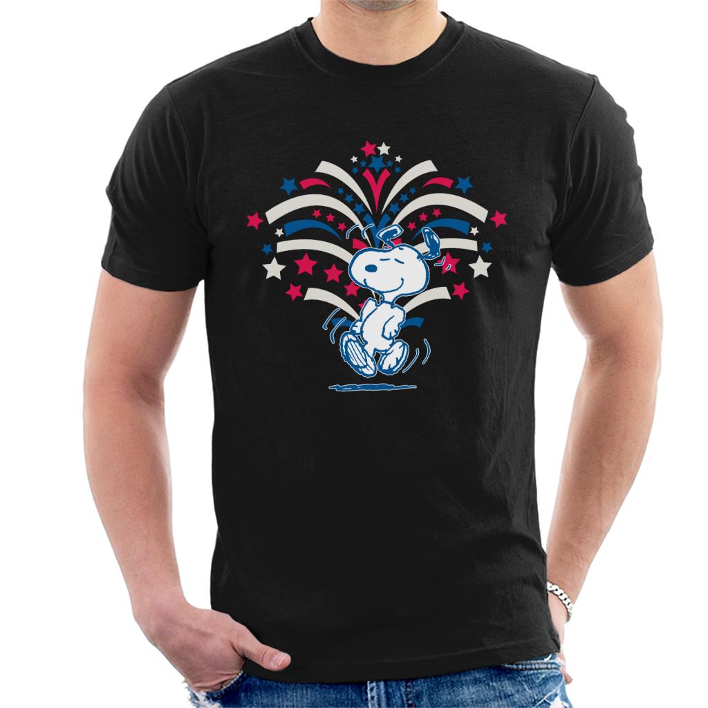 Peanuts Snoopy American Celebrations Men's T-Shirt product image 1