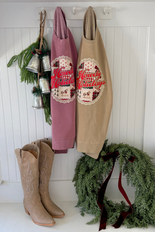 'Howdy Holidays' Cozy Crew product image 2