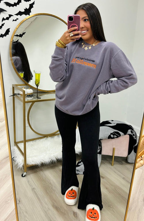 'Just A Girl Who Loves Halloween' Cozy Crew product image 2